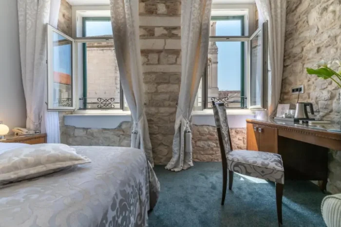 Heritage Hotel Antique Split room with a view