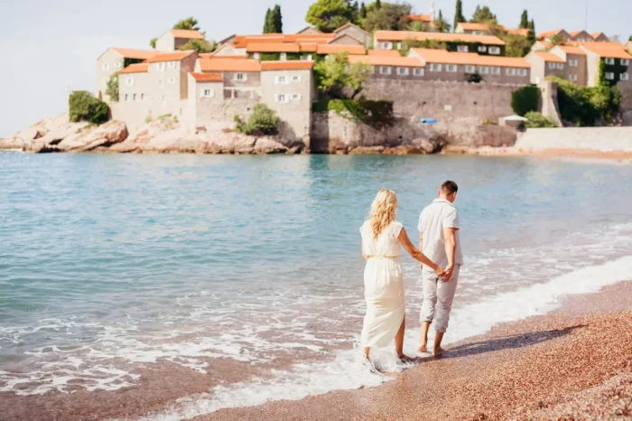romantic beach date near Dubrovnik