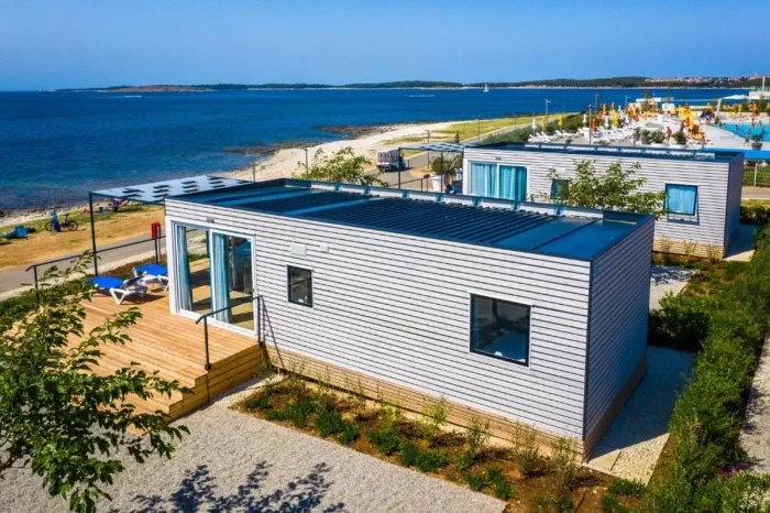 deluxe sea view mobile home